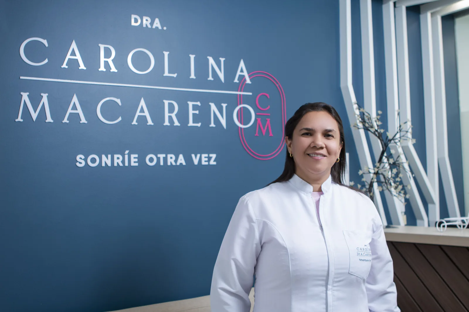 Consultorio Dra. Carolina Macareno - Implantes Dentales Medellín