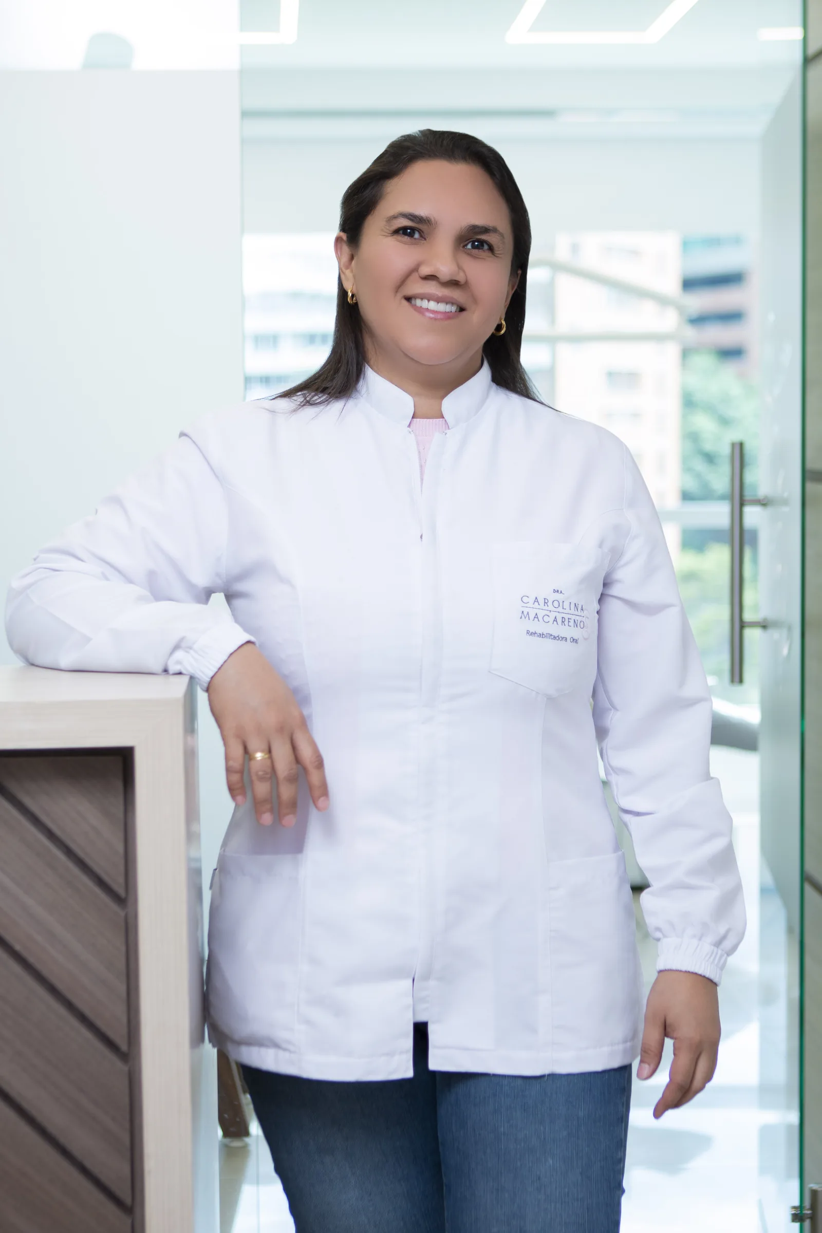 Dra. Carolina Macareno - Especialista en Rehabilitación Oral, Medellín